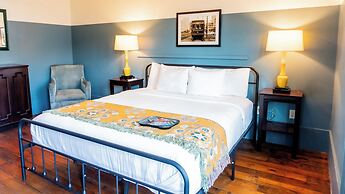 Historic Mardi Gras Inn