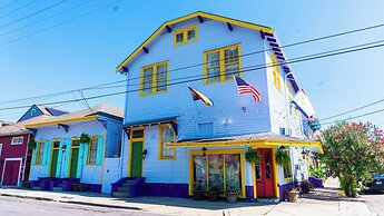 Historic Mardi Gras Inn