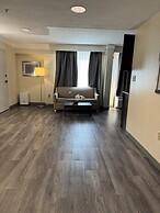 Red Roof PLUS+ Fort Myers