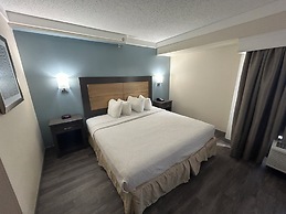 Red Roof PLUS+ Fort Myers