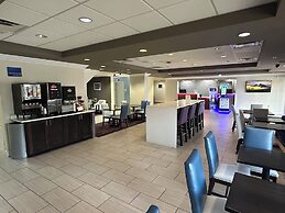 Red Roof PLUS+ Fort Myers