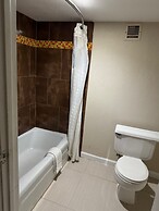 Americas Best Value Inn Marshall