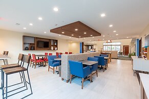 Holiday Inn Express And Suites Arlington North - Stadium Area by IHG