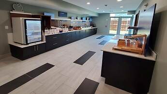 Holiday Inn Express And Suites Arlington North - Stadium Area by IHG