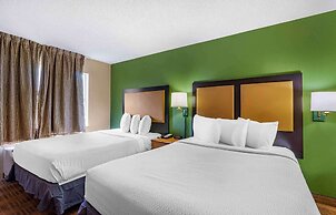 Extended Stay America Select Suites Tampa North Airport