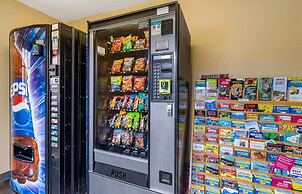 Extended Stay America Select Suites Tampa North Airport