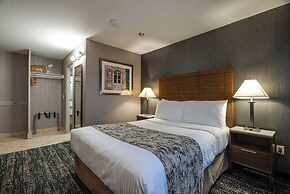 Monte Carlo Inn Toronto West Suites