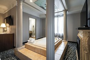 Monte Carlo Inn Toronto West Suites