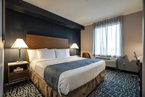 Monte Carlo Inn Toronto West Suites