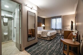 Monte Carlo Inn Toronto West Suites