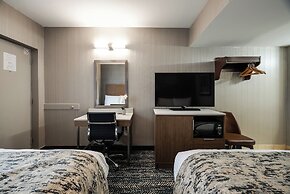 Monte Carlo Inn Toronto West Suites