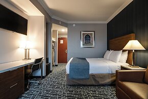 Monte Carlo Inn Toronto West Suites