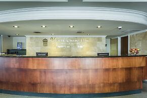 Monte Carlo Inn Oakville Suites