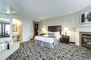 Monte Carlo Inn Oakville Suites