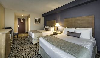 Monte Carlo Inn Oakville Suites