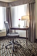 Monte Carlo Inn Oakville Suites