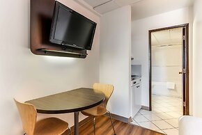 Motel 6 Lethbridge, AB