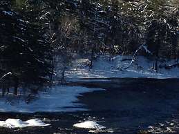 Petawawa River Inn and Suites