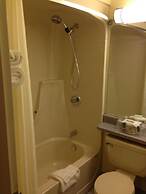 Petawawa River Inn and Suites