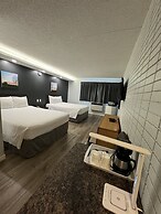 Travelodge by Wyndham Winnipeg Airport