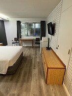 Travelodge by Wyndham Winnipeg Airport