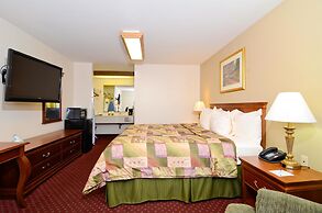 Super 8 by Wyndham McGehee