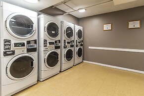 Hotel Saint-Laurent Montreal