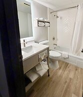 Best Western Plus Kelly Inn