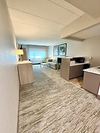 Best Western Plus Kelly Inn