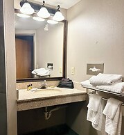 Best Western Plus Kelly Inn