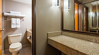Best Western Plus Kelly Inn