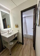 Best Western Plus Kelly Inn