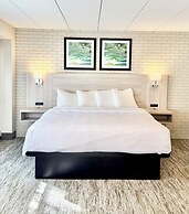 Best Western Plus Kelly Inn