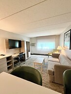 Best Western Plus Kelly Inn