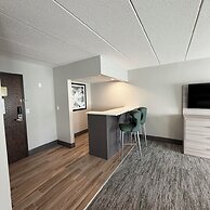 Best Western Plus Kelly Inn