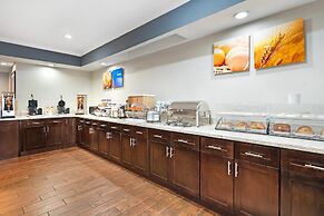 Comfort Inn & Suites Sacramento - University Area