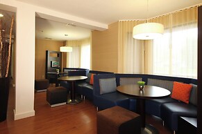 Courtyard by Marriott Chicago Bloomingdale