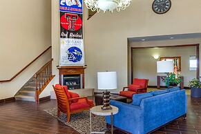 Comfort Suites Plainview