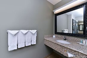 Comfort Suites Airport Tukwila Seattle