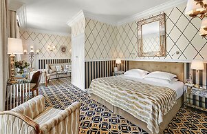 Hotel Belles Rives