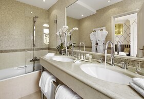 Hotel Belles Rives