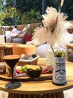 Quintessia Resort