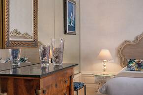 Chateau de Rochecotte