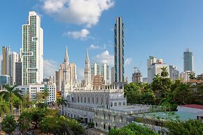 Crowne Plaza Panama by IHG