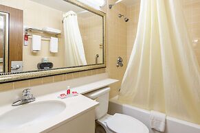 Econo Lodge - Perry National Fair Ground Area