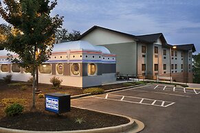 Travelodge by Wyndham Brunswick near Frederick