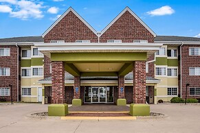 MainStay Suites Cedar Rapids North - Marion