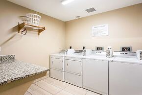 MainStay Suites Cedar Rapids North - Marion