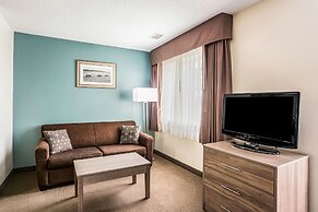 MainStay Suites Cedar Rapids North - Marion