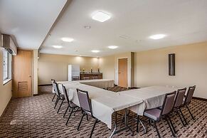 MainStay Suites Cedar Rapids North - Marion